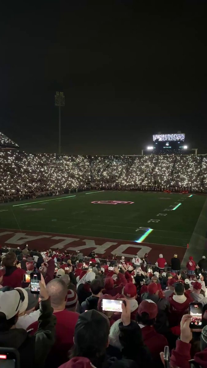 Does Oklahoma have the best home field environment in college football?