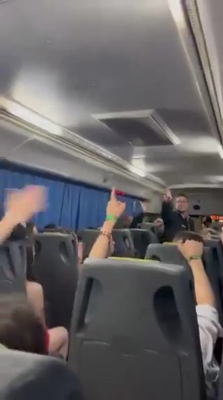 Antisemitism continues to rise in Argentina. 🇦🇷 A total of 713 incidents of antisemitism were recorded in Argentina in 2025, an increase of 3.78% from 2024. Here is a video from last year of students chanting "Today we burn the Jews," with an adult dancing along.