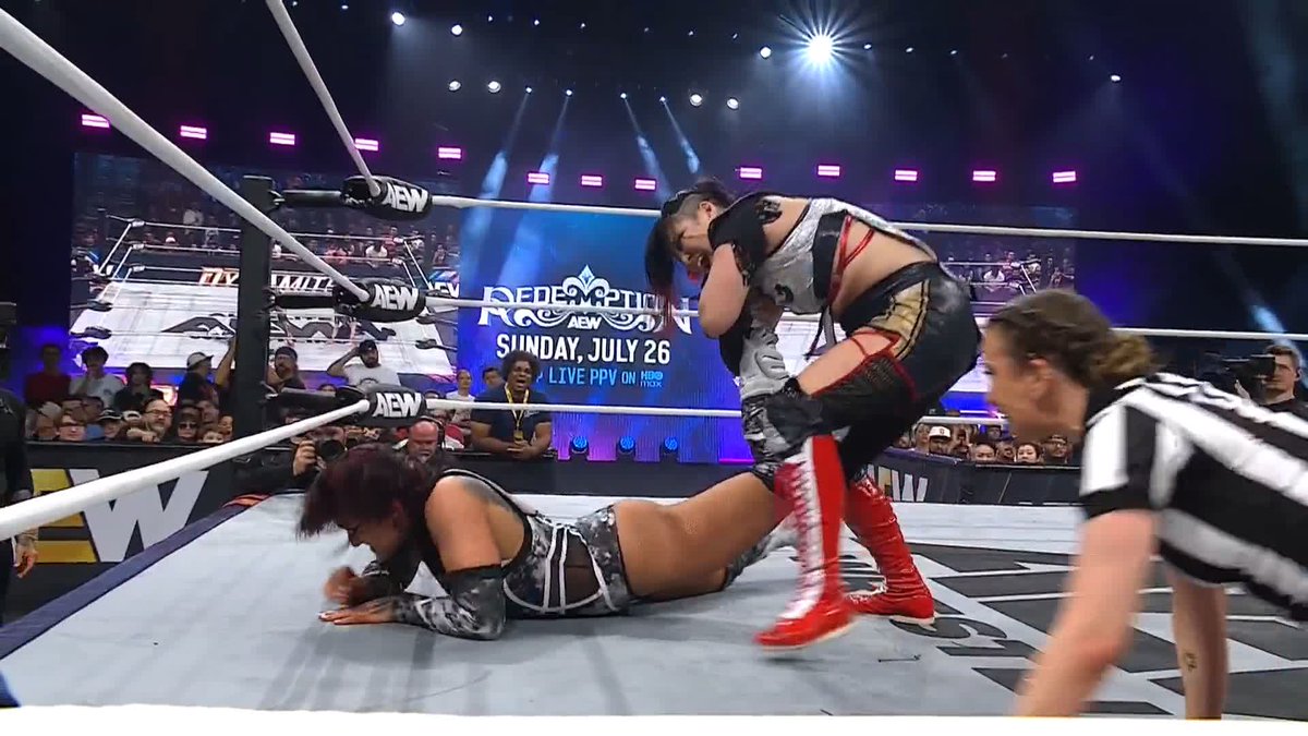 With the assist by Persephone, @ShidaHikaru is your NEW TBS Champion! Watch #AEWDynamite LIVE on TBS & HBO Max