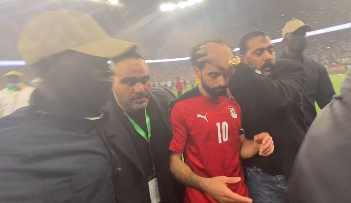 المصرييين🇾🇪 ،سبحان الله، ينسوا كل ما فعله فيهم السنغاليون فقط كرهاً للمغرب 🇲🇦.🥹