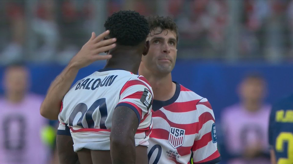 RED CARD! 🔴 Goalscorer Folarin Balogun is sent off for the USA 😳