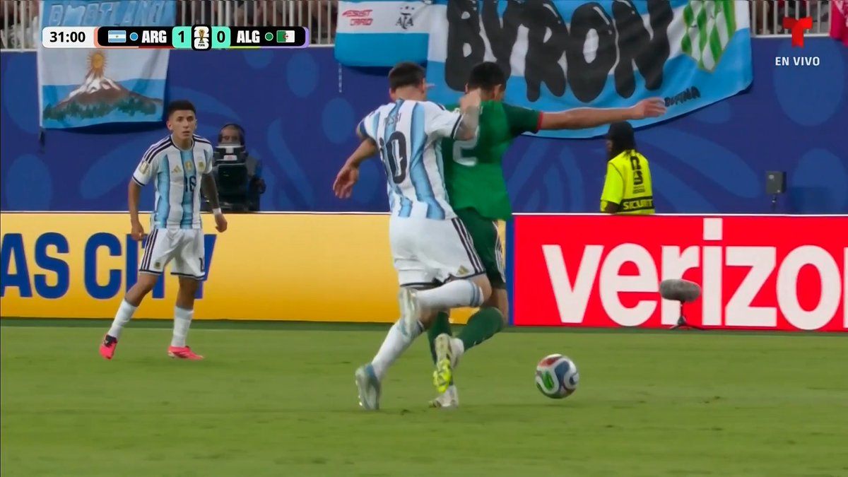 If Floโs last name was Messi he would have only seen a yellow!