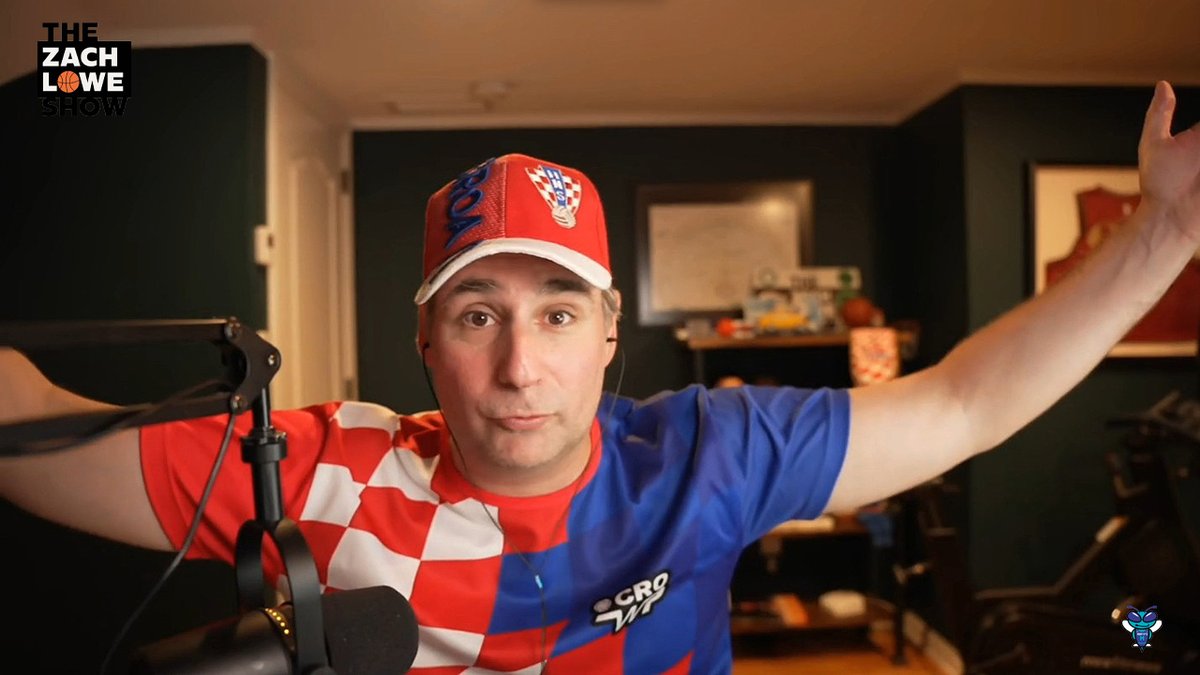 🎙️ Zach Lowe: "Apologies to the Charlotte Hornets, who I forgot when I was listing all the East teams that are chasing a top six spot next season... Charlotte should be right in there, too!"