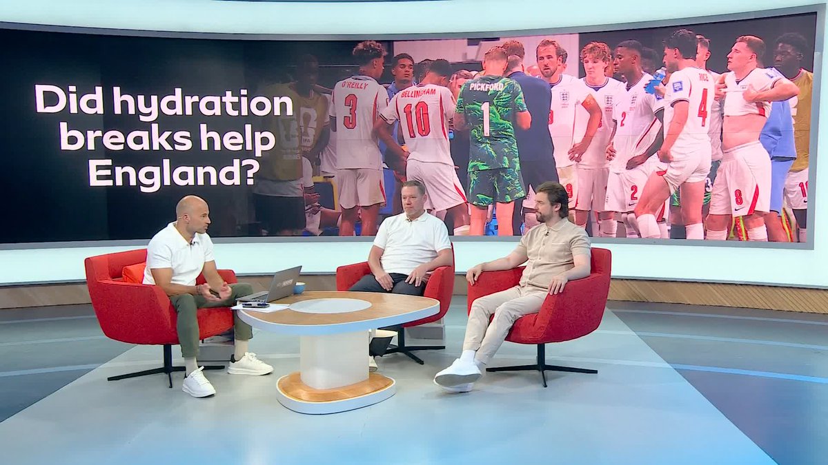 "It helped calm them down" 🗣️ Kevin Nolan on how the hydration break impacted England's performance against DR Congo 🏴