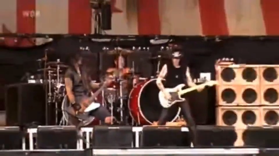 Random Song of the Day Primal Scream Motley Crue live -2005