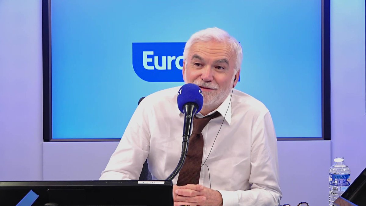 "Mon chat qui a sauté dans la Seine, on va vider la Seine pour le retrouver ?" Ironise un auditeur, suite aux débats sur le protocole de la SNCF quand un animal est perdu sur les voies 🎙️ Sur #Europe1 dans #PascalPraudEtVous