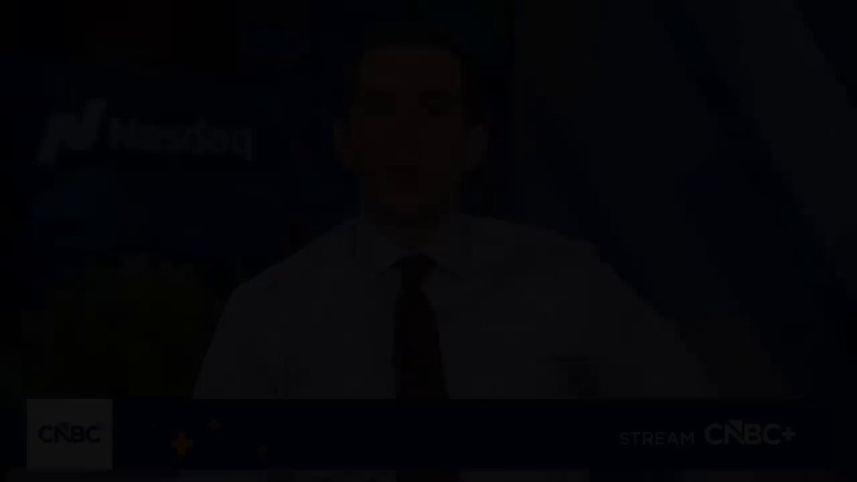 Jamie Dimon, CEO of JPMorgan, stood on a stage next to Dario Amodei on May 5 2026 and described building a full Treasury dashboard with Claude Code in 20 minutes over a weekend. Asset swaps. Bid-ask spreads. Investment grade analysis. Production-ready output. On his own. Anthropic launched the same tools to the public the same day. Here is exactly how to set them up and what they actually produce.