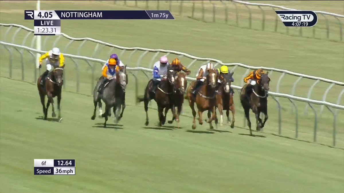 Dominant! 👊 Wow - Empirical sheds his maiden tag in fine style under Cieren Fallon for Ed Walker in the Watch Racing TV Now Handicap 🤩