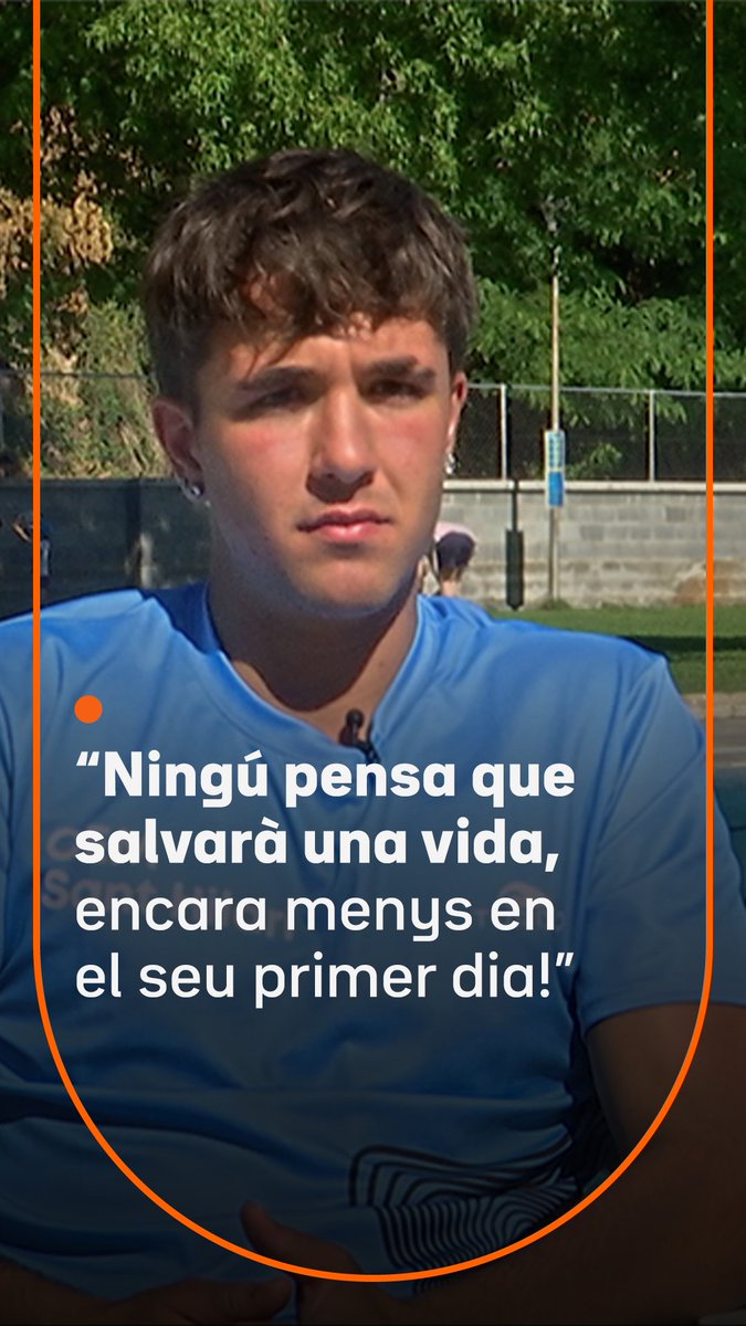 “Pel carrer em diuen que soc un heroi.” El Martí, de 17 anys, va salvar una nena de morir ofegada en el seu primer dia com a socorrista. Poc s'imaginava que el dia que s'estrenava a la piscina de Sant Hilari Sacalm rescataria una nena de 3 anys