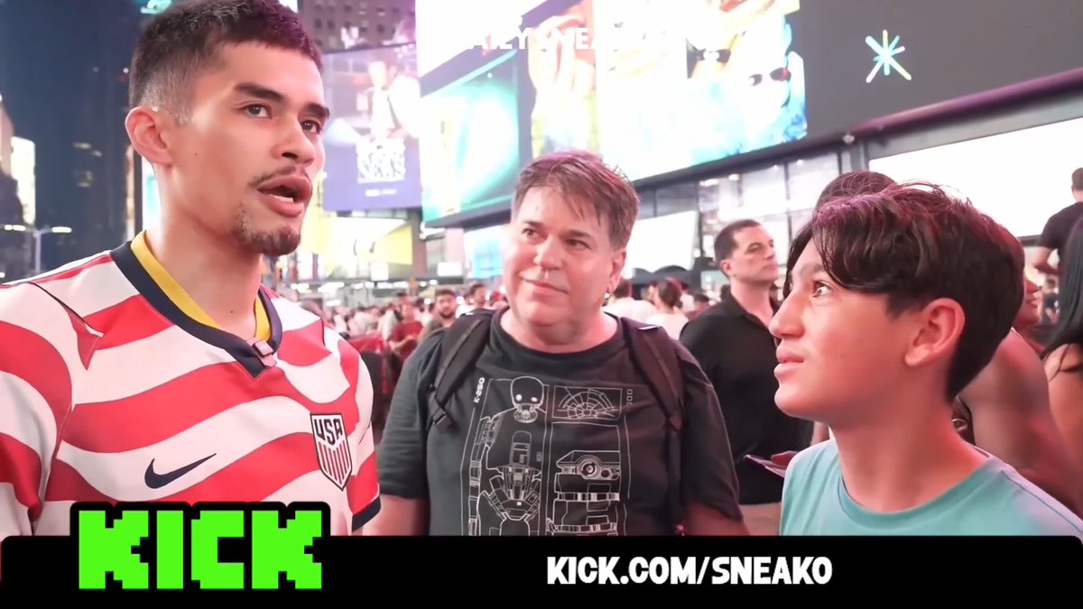 Despite this father's actions to approach Sneako with an open heart and goodwill, the streamer stuck to his script, repeating the same phrases as usual and dismissing anything these Israelis actually had to say. And it doesn't surprise me that the teenager had wiser words than Sneako.