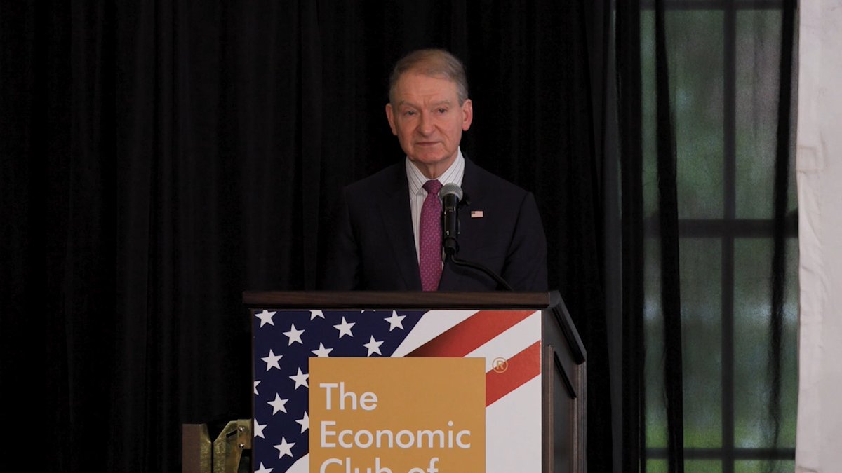 Chairman Paul Atkins: "Over the past year, we have moved purposefully to answer President Trump’s call to make America the Crypto Capital of the World . . . We are taking historic steps to modernize our rules and regulations to facilitate markets' moving on-chain."