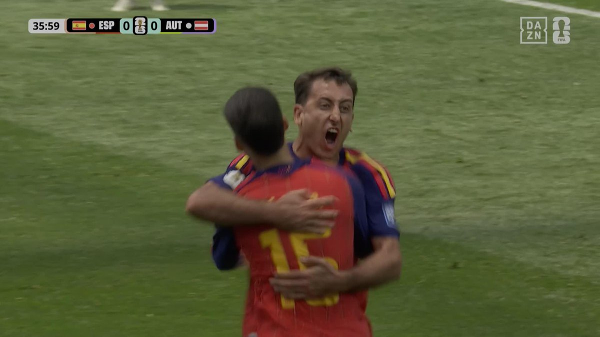 SE LE CAEN LOS GOLES DE LOS BOLSILLOS A ESTE TÍO 🔥🔥 OYARZABAL, TE QUIERO ❤️ #DAZNMundial