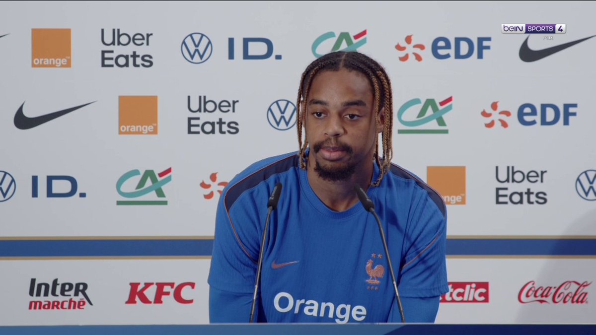 "C'est comme si on était au quartier !" 😂 Bradley Barcola explique pourquoi les Bleus sont AUSSI FORTS dans cette Coupe du Monde ! 🇫🇷