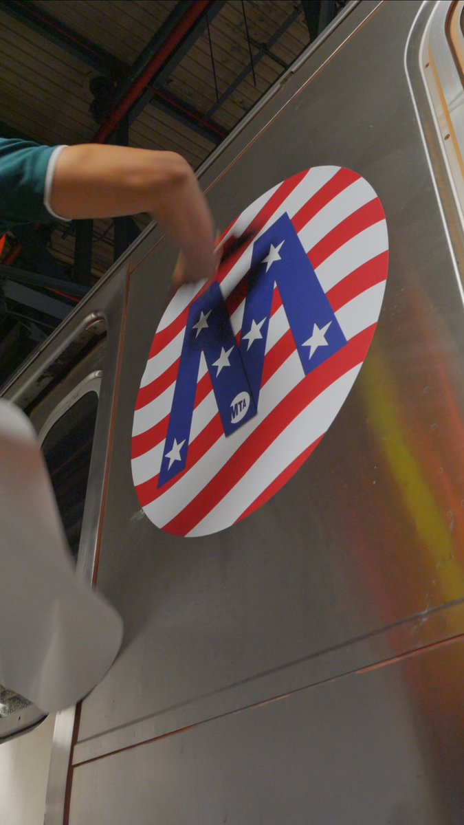 We’re celebrating the nation’s 250th anniversary throughout our transit system 🇺🇸 On the subway, we've decorated trains on the 1, 6, 7, and F lines, as well as the Staten Island Railway.
