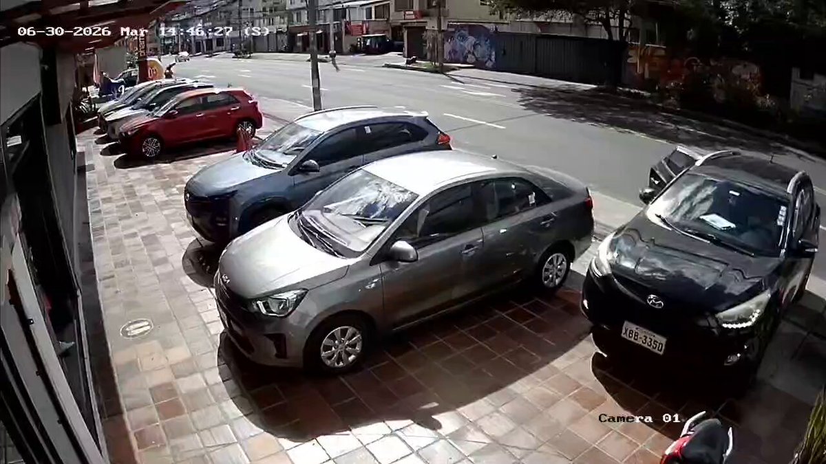 Ojo a estas estafas y extorsión. Varias denuncias habrían. Mujeres llegan a restaurantes a comer y luego de horas llaman a decir que se han intoxicado y piden entre 50 y 100 dólares para médicos o van a hospital caro y cuesta más y amenazan con publicar videos en redes. Tenaz.