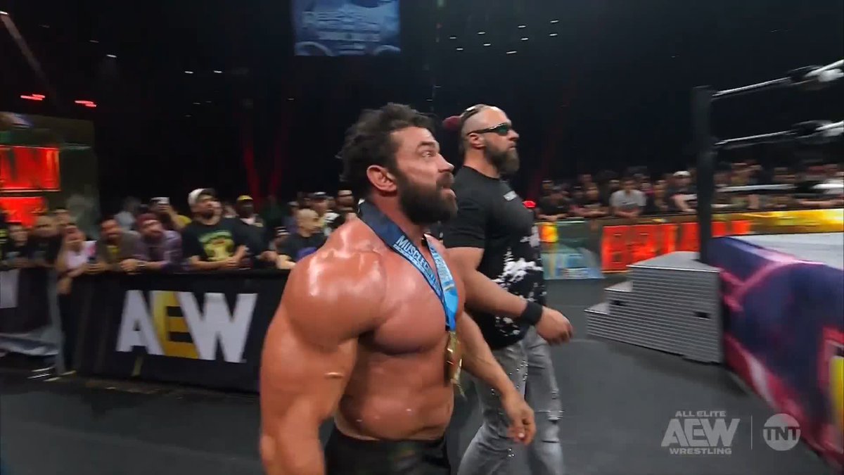 El Ídolo isn't waiting for the bell! Watch #AEWCollision on TNT & HBO Max