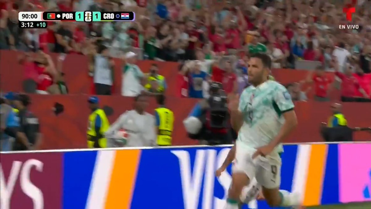 ¡¡¡GOOOOOOOOOOOOL DE PORTUGAAAAAAL!!! ¡¡¡LO VAN A GANAR EN EL ÚLTIMO MINUTO!!! Gonçalo Ramos mete un tremendo golazo de cabeza y remonta el partido sobre Croacia.