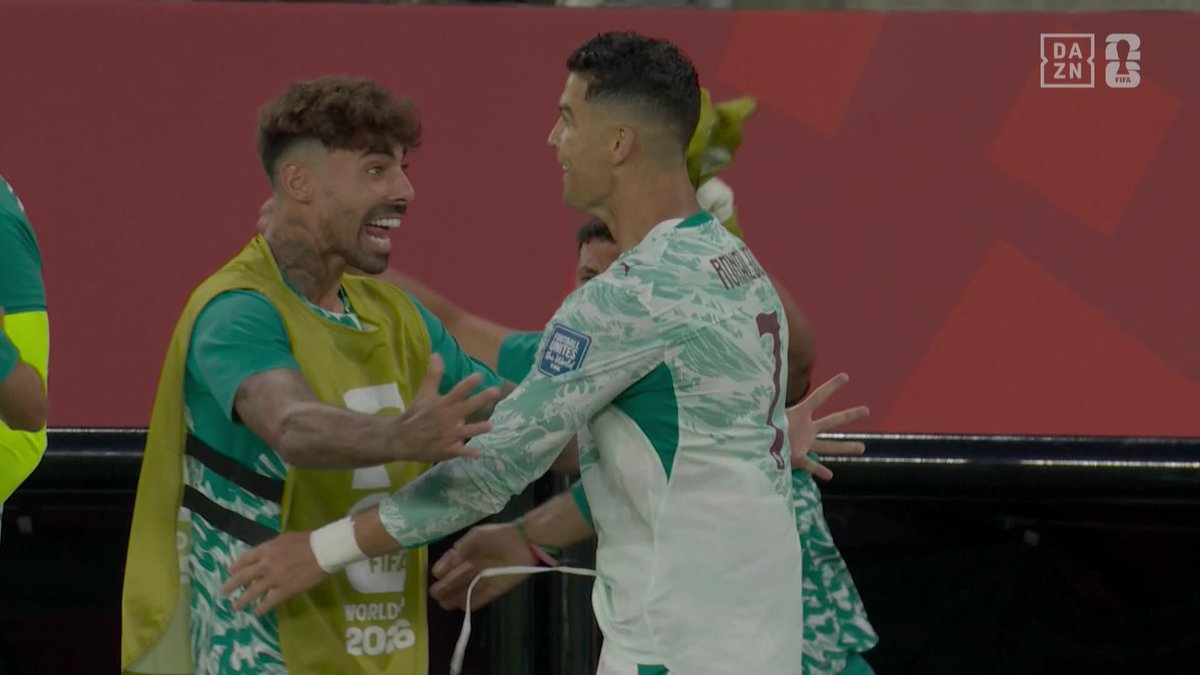 LA FELICIDAD DE CISTIANO RONALDO ✨ La reacción al gol anulado de Croacia en el minuto 113. ¡Desatado después de confirmarse que estará en octavos de final! 🇵🇹 #DAZNMundial #FIFAWorldCup