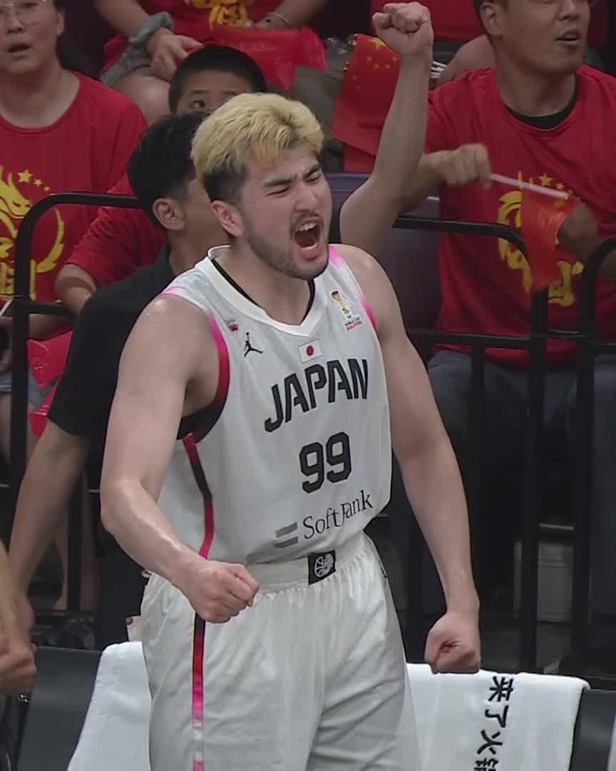 Keisei Tominaga is right on TIME ⏰ #FIBAWC x #StepItUp