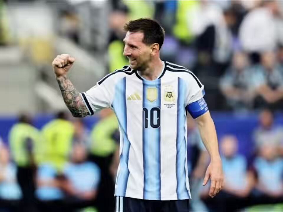 Every key actions from Messi’s group stage performances at this World Cup. It’s unbelievable that the best player at this World Cup is a 39 years old. 🐐 🔥