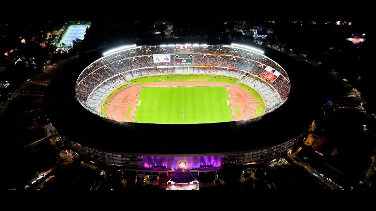 What happens when a fixture that has forever deemed form, family and fact redundant, becomes one that decides a title? 🏆 Behind the scenes of a #KolkataDerby that defined a season. #BoundByBattle, streaming now! 🎬 #ISL12