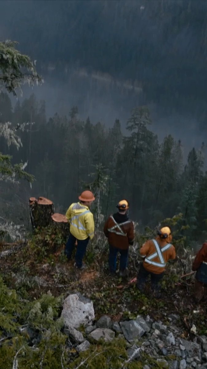 The final hurdle is Devil's Chute: one of the steepest logging corridors in the region 🫨 Watch the season finale of #TheLastWoodsmen Tonight 9P.
