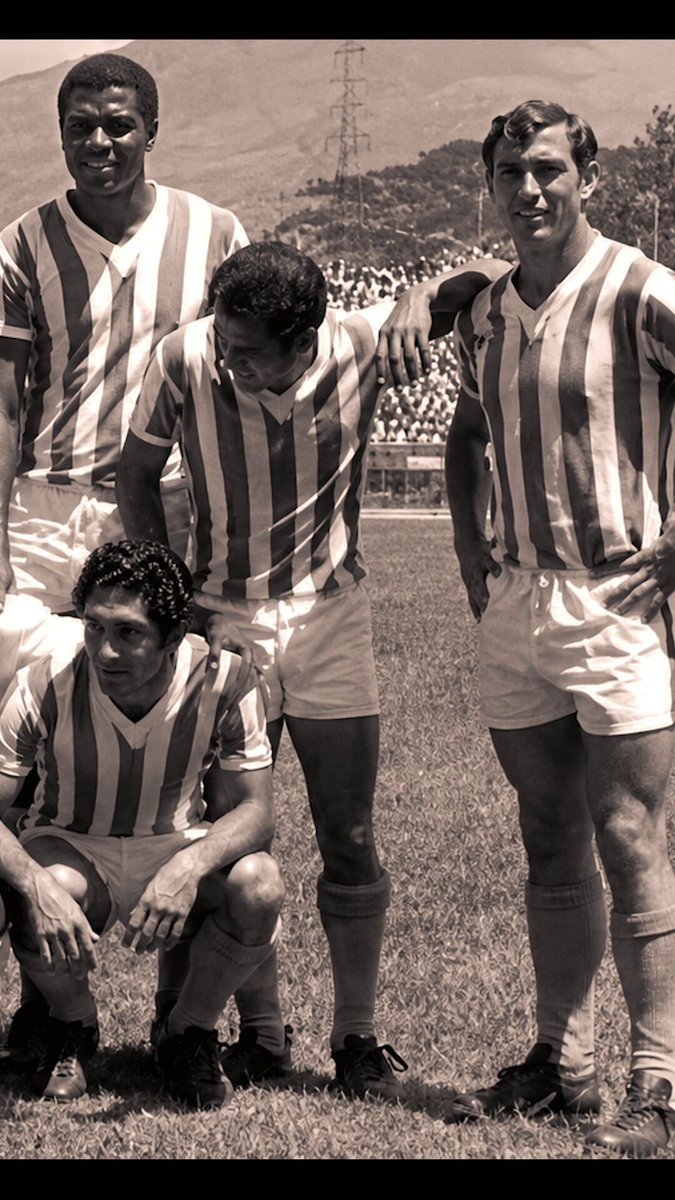 Por el Atanasio alguna vez jugaron campeones del mundo como Pelé, Maradona, 'Tata' Brown y Messi. Distintas épocas, distintas generaciones… un mismo escenario.