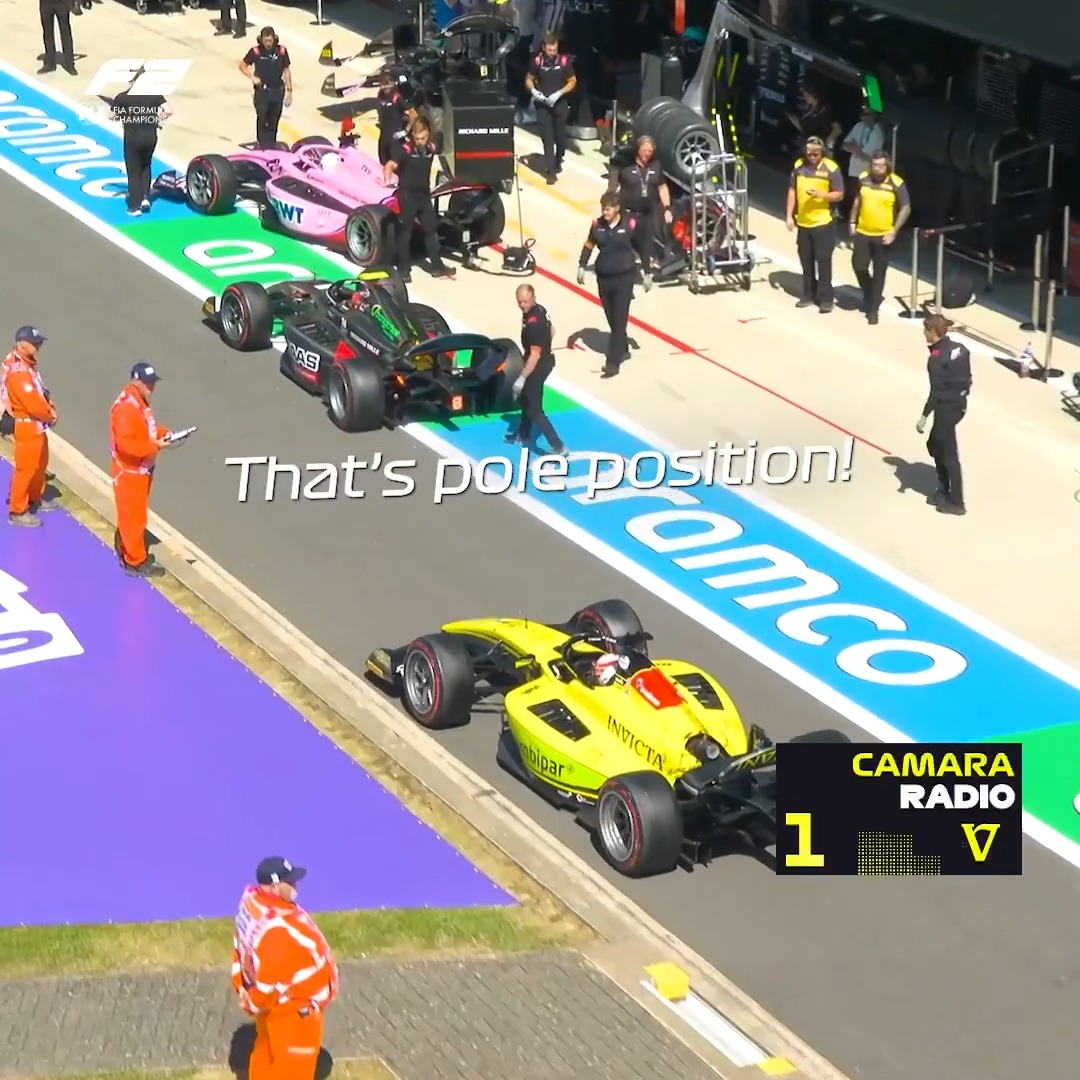 "Good job guys!" 📻💛 The moment Rafael Câmara secured the @Aramco Pole Position Award at Silverstone 👏 #F2 #BritishGP
