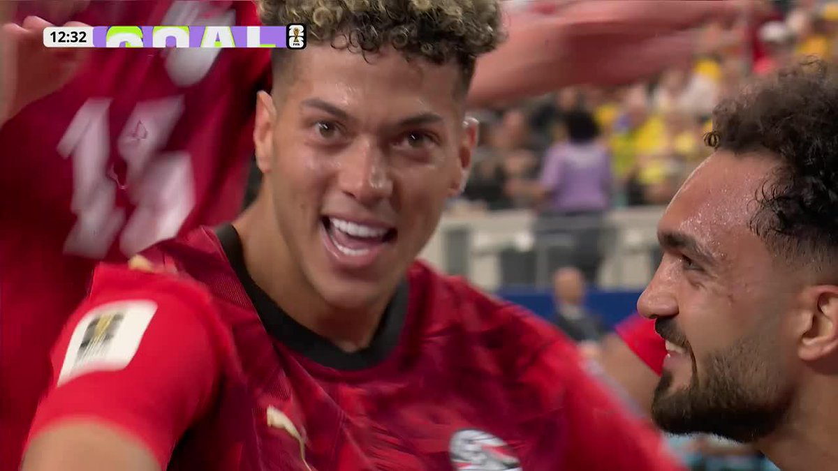 ¡SE ABRIÓ RÁPIDO EL PARTIDO! Emam Ashour cabeceó con facilidad y marcó el primero de Egipto ante Australia. ⚽ #ESPNMundial 📺 Mirá los mejores partidos de la #FIFAWorldCup por ESPN, en el Plan Premium de #DisneyPlus