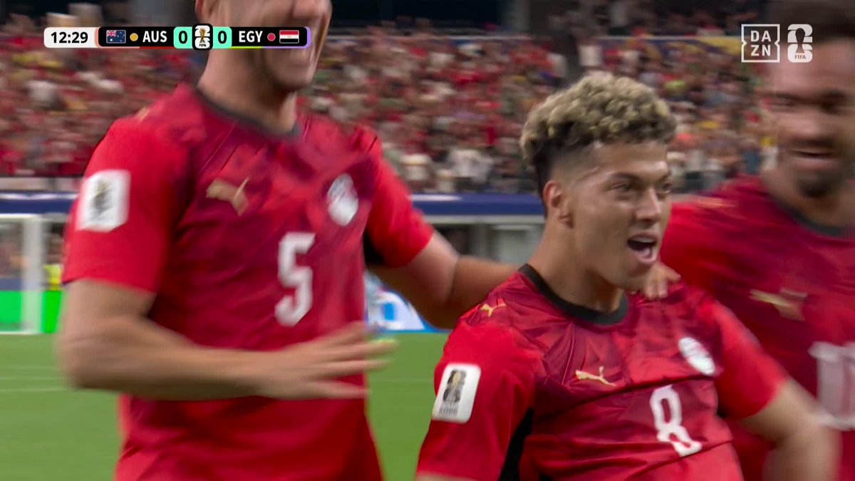 アシュールのヘディングが炸裂! エジプト🇪🇬がオーストラリア🇦🇺に先制パンチ👊⚽️ 🏆️#FIFAワールドカップ ラウンド32 🆚オーストラリア×エジプト 📱#DAZN ライブ配信中 #本気で楽しむならDAZN コカ・コーラ