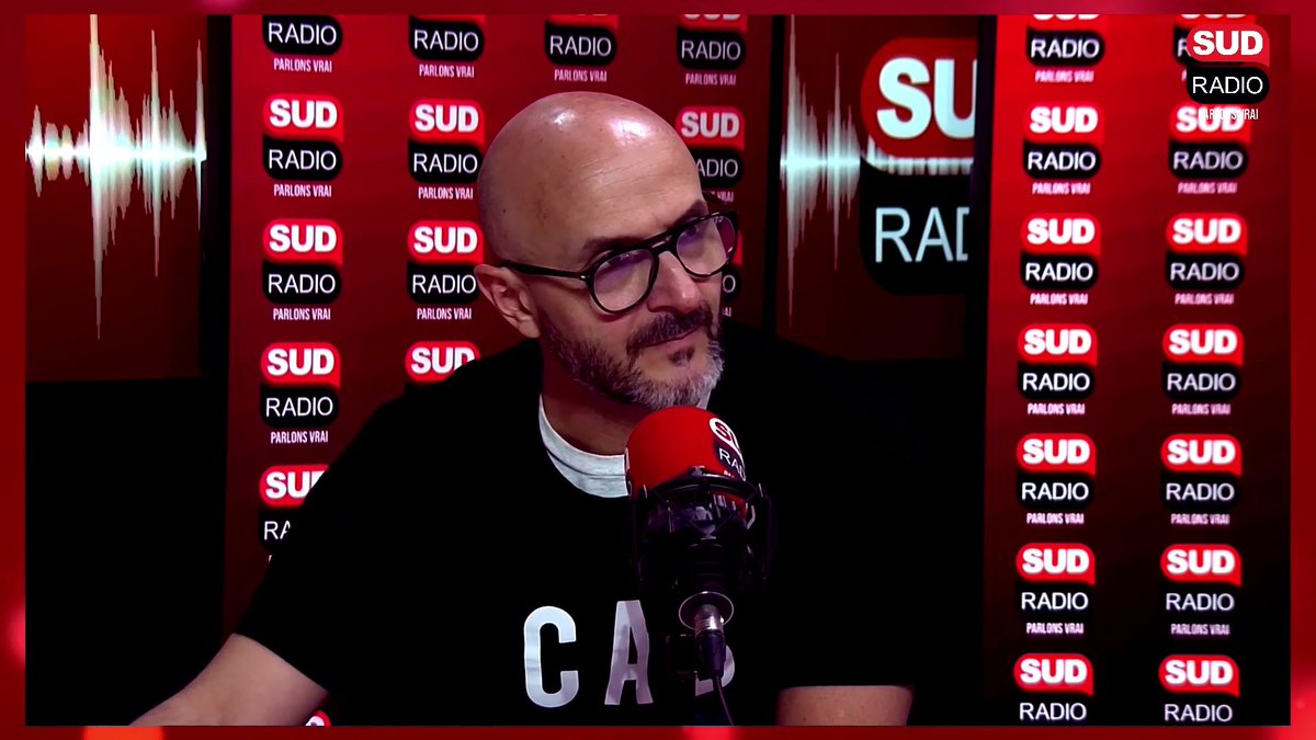🗣️ "Domenech va à Barcelone pour dire à Henry qu'il ne va pas le prendre. Finalement, il fait partie du groupe, mais Thierry me partage : « Il ne faut pas compter sur moi, les gars »" François Manardo #LesTontons #CDM2026 📺