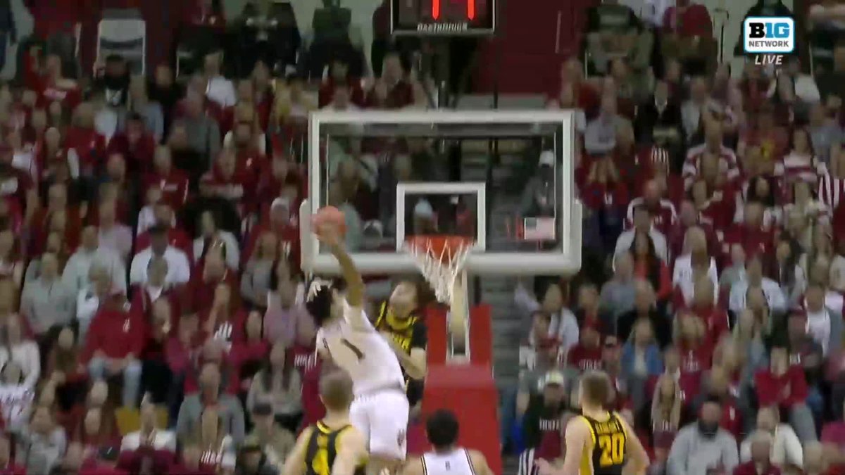 "YOU'RE NOT SUPPOSED TO BE ABLE TO DO THAT!" 🗣️🎙️ Remember this Kel'el Ware highlight-reel And-1 flush?