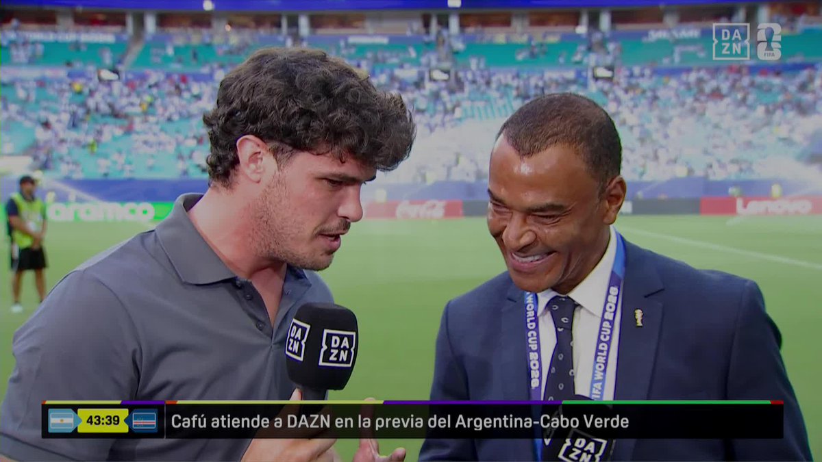 "EL MUNDO DISFRUTA VIENDO A LEO MESSI" ✨ Ni los brasileños se resisten. Cafú, leyenda absoluta, reconoce al genio 🔥 #DAZNMundial #FIFAWorldCup