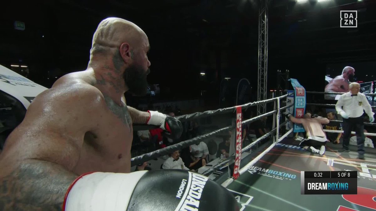 OUCH! #ScullCastillo | Live now on DAZN ▪️