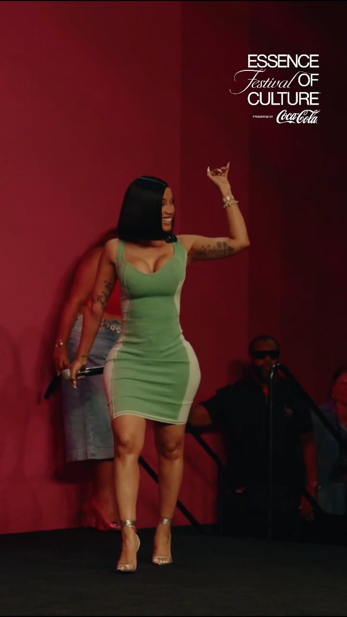 The girls are outside! Cardi B makes her first stop at ESSENCE Fest on the BeautyCon stage before taking the SuperDome later tonight. #ESSENCEFest #WeLoveUs