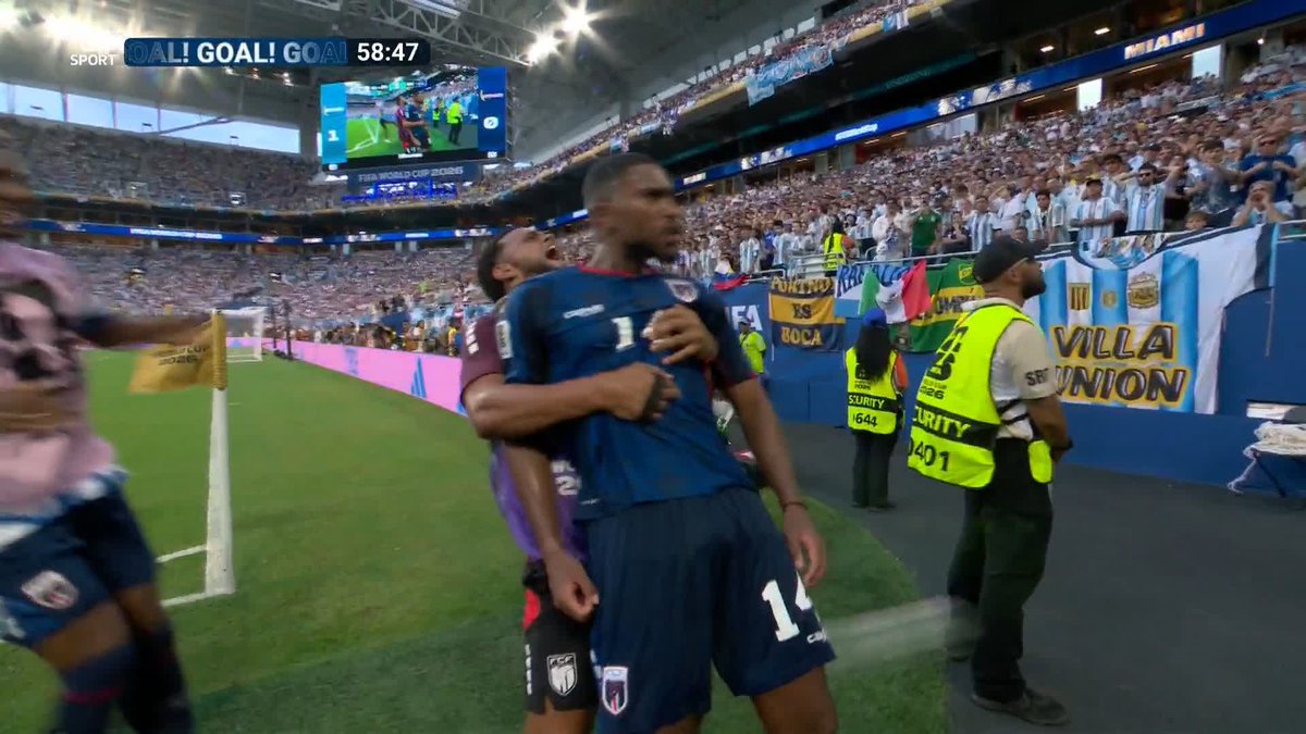 INCREDIBLE 😲 Deroy Duarte scores and Cape Verde are level with the World Champions...