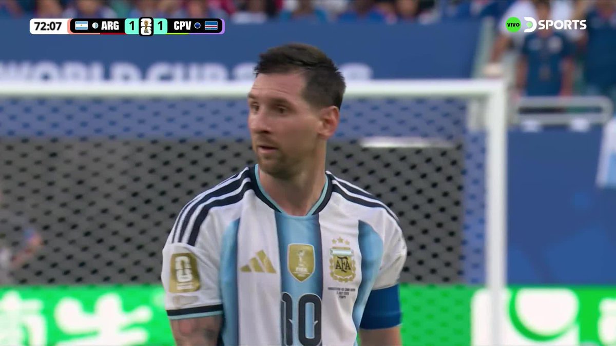 🇦🇷1️⃣⚽️1️⃣🇨🇻 | 16avos DE FINAL | MUNDIAL 2026: El arquero de Cabo Verde evitó de manera magistral que Lionel Messi transformara su tiro libre en gol.
