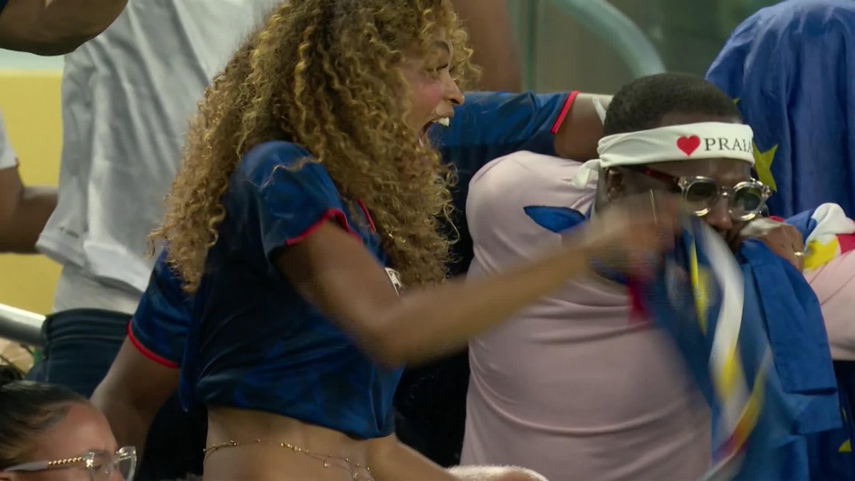 The reactions to that goal from Sidny Lopes Cabral #FIFAWorldCup