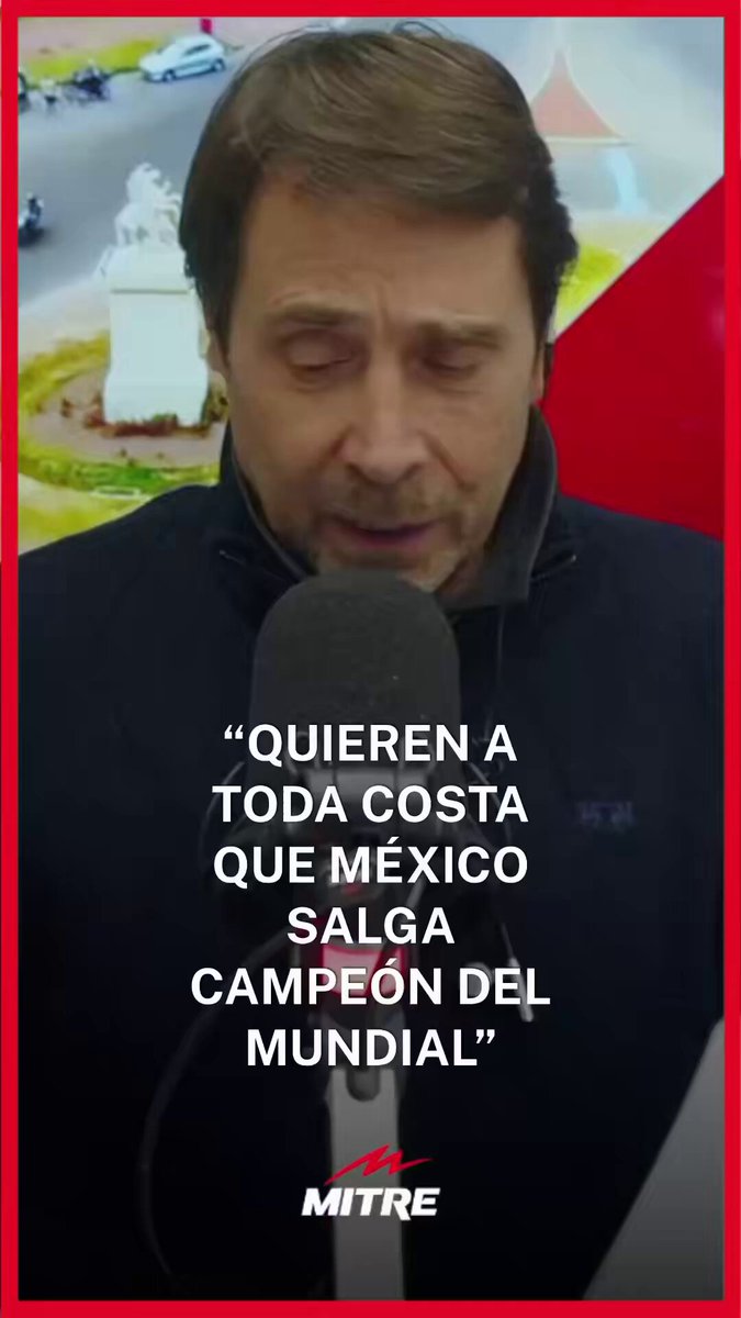 Queridos fachos, ¿Vieron al periodista Eduardo Feinmann de Argentina mintiendo para desprestigiar a nuestra selección y al país entero diciendo "un cártel amenazó a la selección de Ecuador"? Ojalá ya entienden la gravedad de repetir sin pensar la mentira de "México es un narcoestado" Esa narrativa la están usando personajes siniestros para jodernos A TODOS Abran los ojos y ya dejen de repetir estupideces tan irresponsables y peligrosas