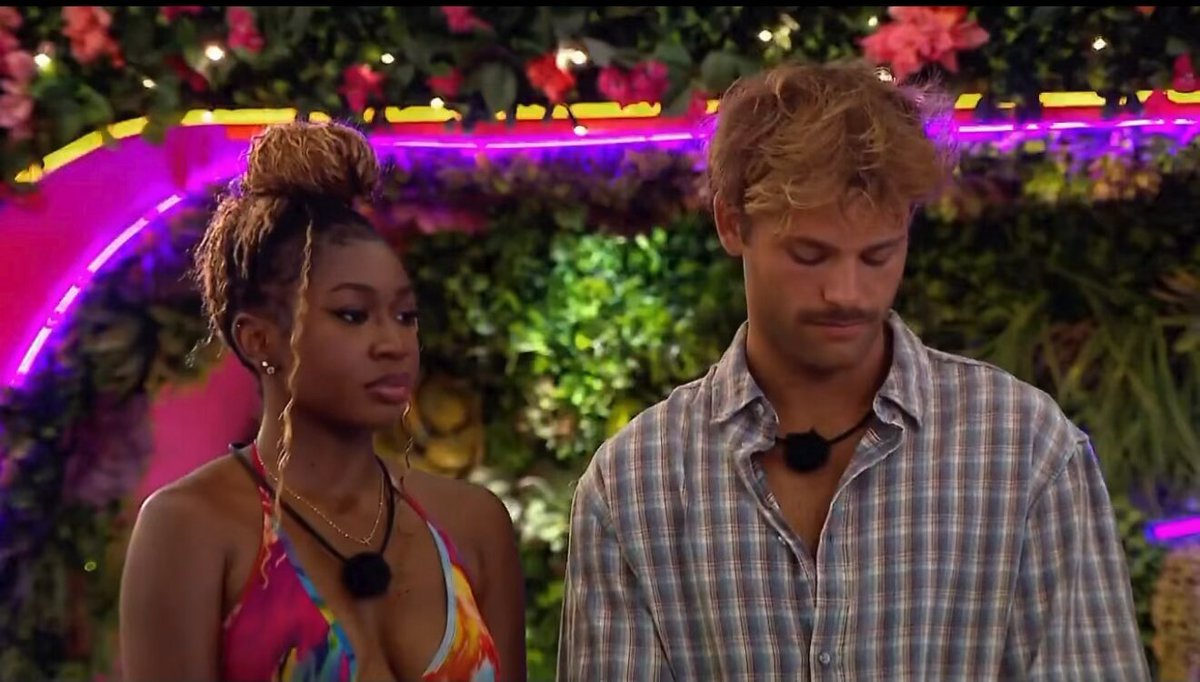It’s got spicier in there Kenzie said Corbin and parimad relationship is not genuine it’s lustful…… and Corbin came at here that she is saying it out of spite 😂😂😂😂😭😭😭😭boy this nigaaaaaa dnt gv a fuck abt Kenzie n her opinion