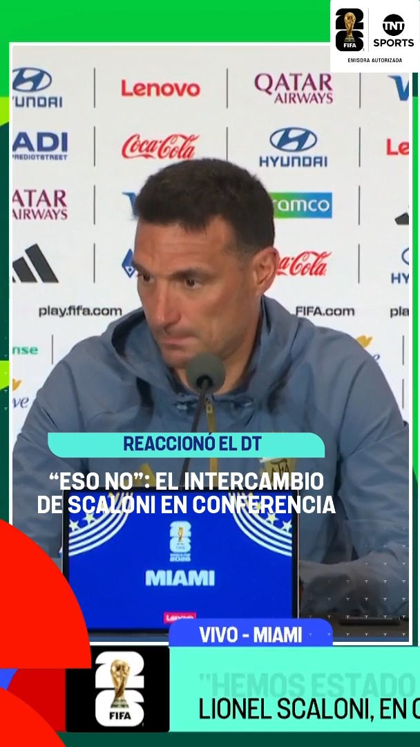 "POR FAVOR, ESO QUITALO" 👀🇦🇷 La reacción de LIONEL SCALONI en conferencia de prensa cuando le preguntaron si la Selección Argentina le pesó la presión de candidato. #TNTSportsMundial