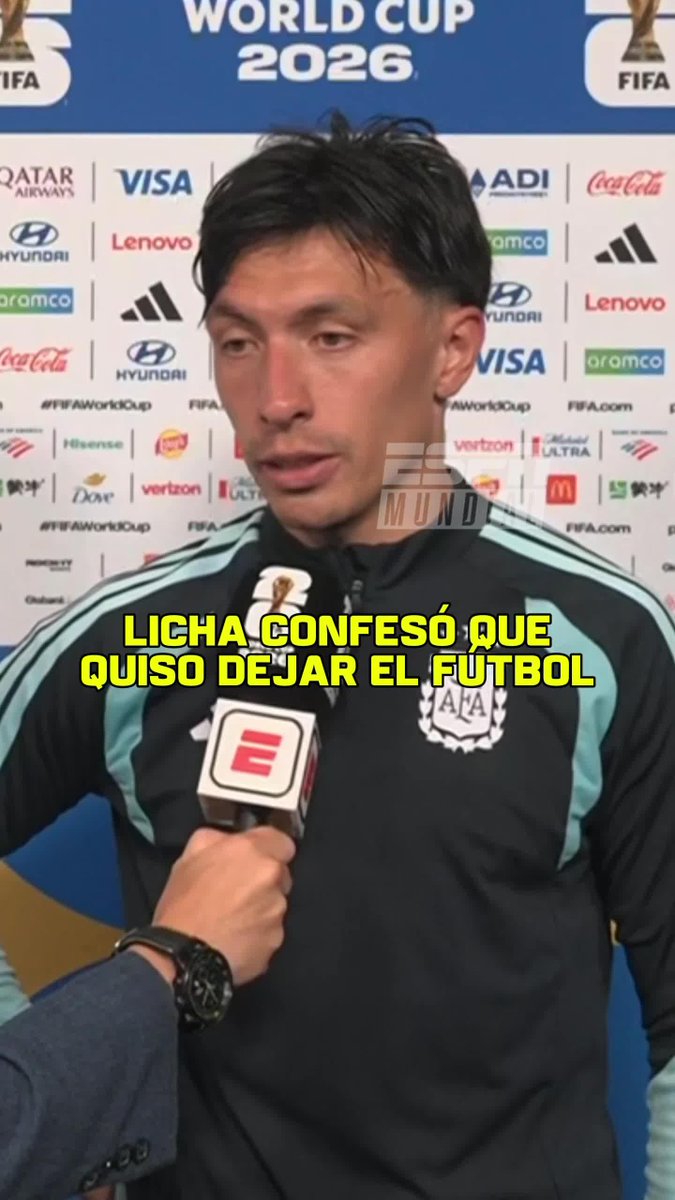 🥹💔 Ufff, Lisandro Martínez cuando pensó en DEJAR EL FÚTBOL POR LAS LESIONES y tuvo a Messi como ejemplo para seguir: “Cuando me lesioné no quería saber más nada con el fútbol. Lo pongo de ejemplo a nuestro capitán que siempre ha luchado muchísimo. Con la lesión se me puso él en la cabeza, no podía caminar ni ir al baño del dolor que tenía. Y acá estamos, por noches como esta”.
