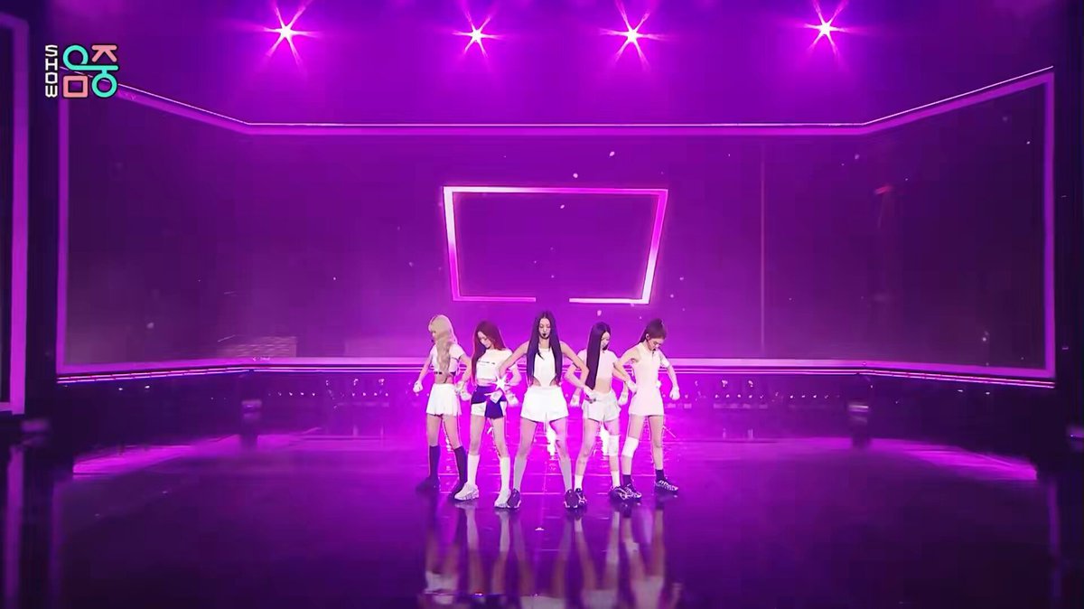 260704 Goodbye stage Hit’em #미야오 #MEOVV