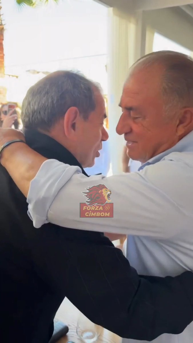 Başkan Dursun Özbek'ten Fatih Terim'e: "Ayrılamıyoruz yani 🙂"
