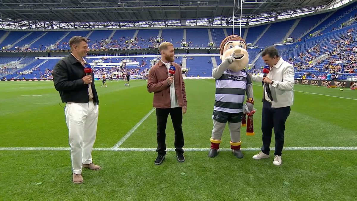 A tough day at the office for the Huddersfield Giants AND their mascot Big G 🫣