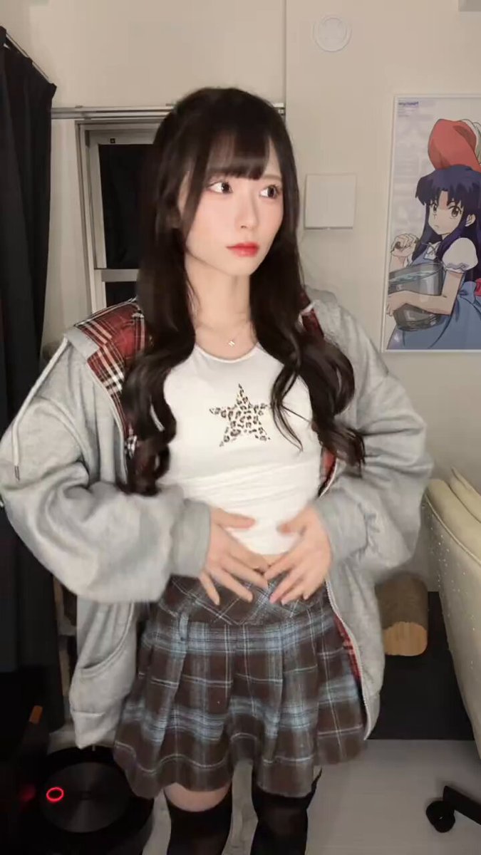 こんにちは！大阪に住んでる22歳です。 仲良くしたいので気軽にフォローお願いします❤︎