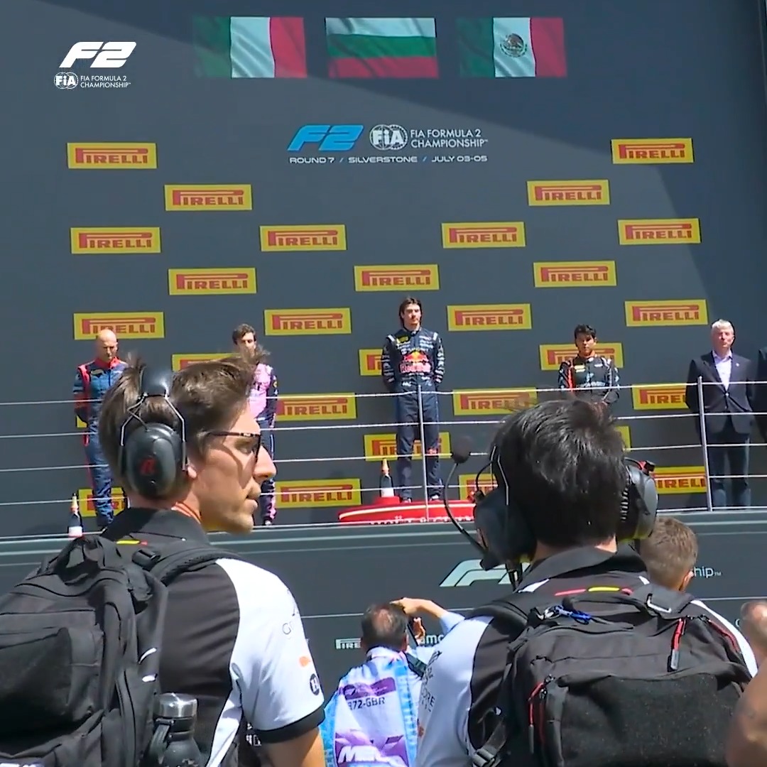 A tune we're becoming quite familiar with 🎶 For the fifth time this season, the national anthem of Bulgaria 🇧🇬 #F2 #BritishGP