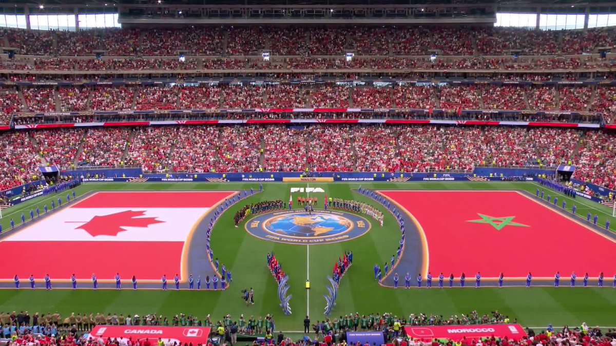 O Canada in Houston ahead of the Round of 16! 🇨🇦 #FIFAWorldCup