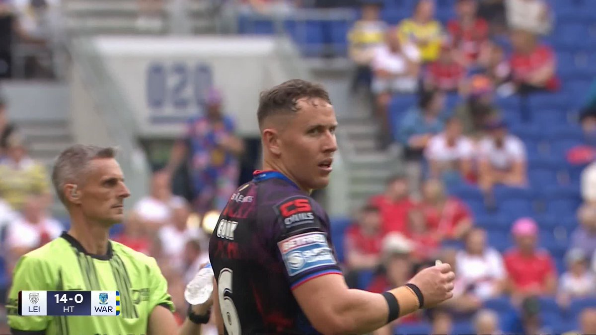 Strange moment as Leigh Leopard's conversion wasn’t taken within the shot clock time! The buzzer went off and subsequently the conversion didn’t count for Adam Cook 👀