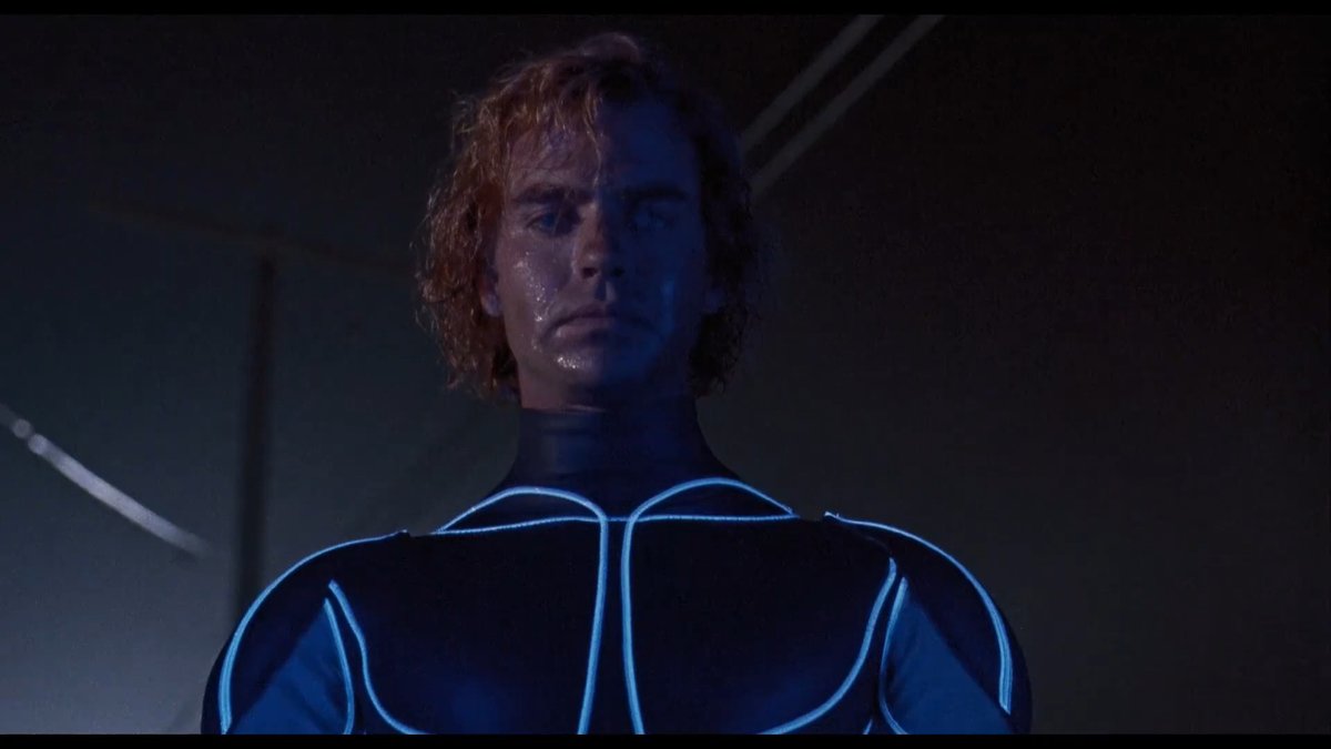 The Lawnmower Man (1992) isn’t just a loose Stephen King adaptation, it’s practically a different story wearing the book’s title. The film strays so far from the original that Stephen King went to court to get his name taken off it… and won.
